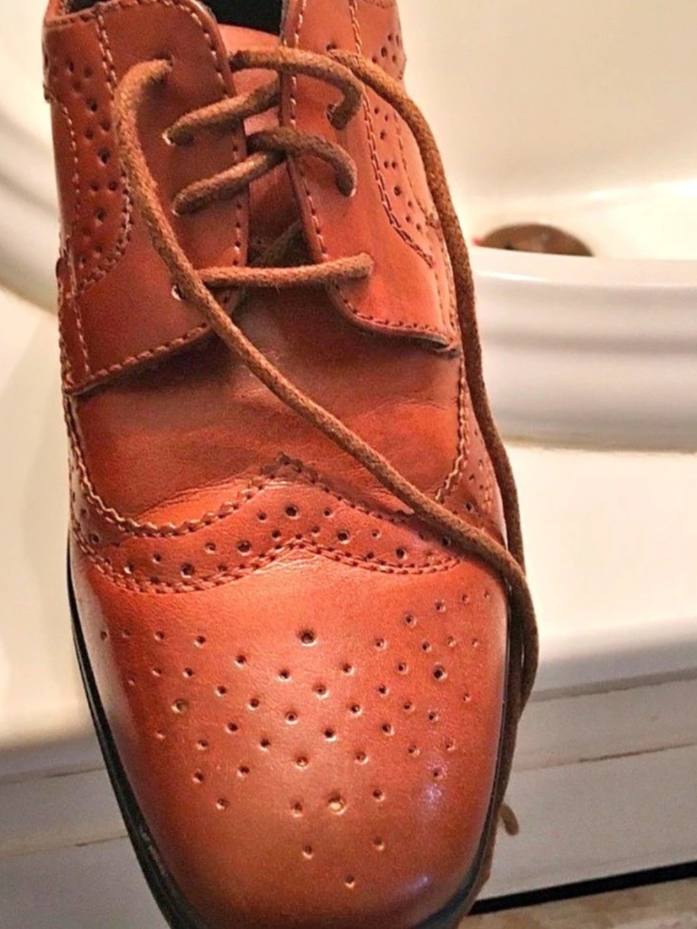 Deer Stags Boy’s Brown Wingtip Lace-Up Dress Shoes